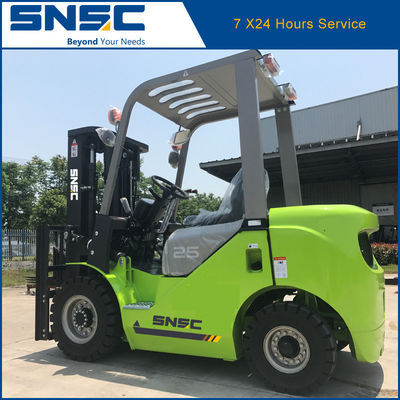 2.5ton ไดเซลฟอร์คลิฟท์ ผู้ผลิต OEM ไดเซลฟอร์คลิฟท์ทํางาน