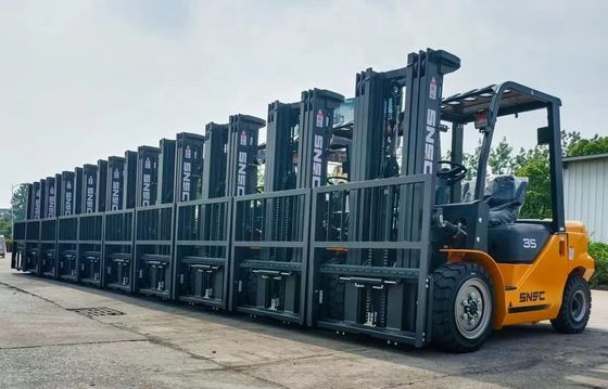 6600LBS 7700LBS เครื่องยกไฟฟ้า ไดเซล 3500kgs เครื่องยกไฟฟ้า ไดเซล