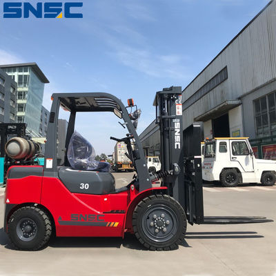 รถยกฟอร์ค 3 ตัน FL30 เครื่องยกฟอร์คพลังงาน LPG 3000mm ~ 5000mm ความสูงการยก