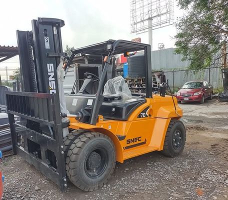 CE 7 ตันก๊าซโพรเปาเนียม Forklift ก๊าซเบนซิน Forklift กับ USA PSI เครื่องยนต์