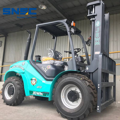 4X2 รถยกถนนที่หยาบ 3500kgs รถยกสี่ล้อขับเคลื่อน