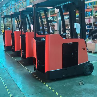 3 ล้อยืนบนรถยกไฟฟ้า 1600kgs 1800kgs 2000kgs คอนเตอร์สมดุล