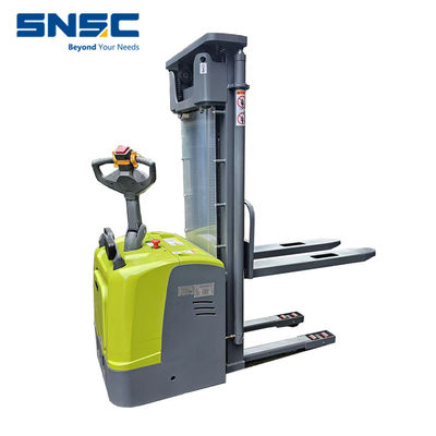1500kgs 2000kgs คอนเตอร์เบลนซ์ Lift Stacker พลังงาน Apilador Stacker